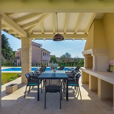 Villa Una *