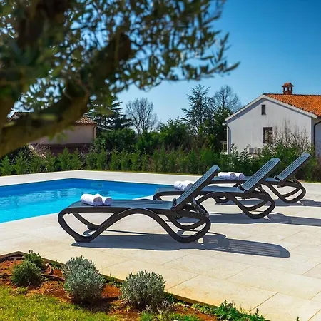 Villa Una *