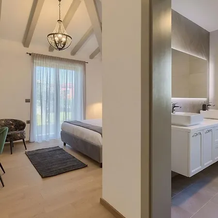 Una Villa *